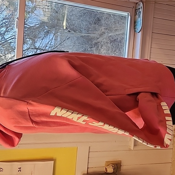 Juniors Nike size medium hooded sweatshirt - Picture 6 of 8